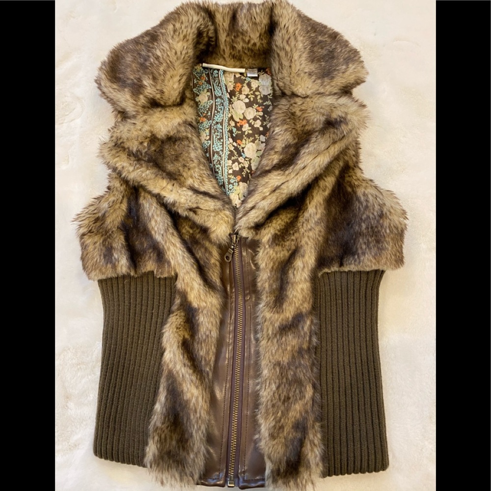 Faux Fur & Leather Vest Size Large